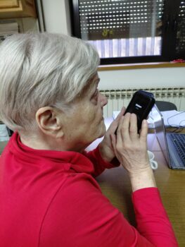 Obuka za rad na govornom telefonu